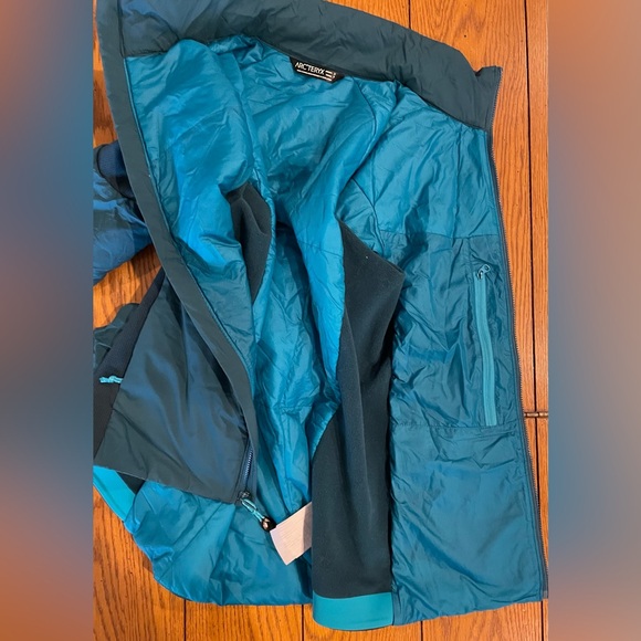 ARC’TERYX women’s Atom AT jacket, teal color, size small, full zip, puffer - Picture 6 of 8
